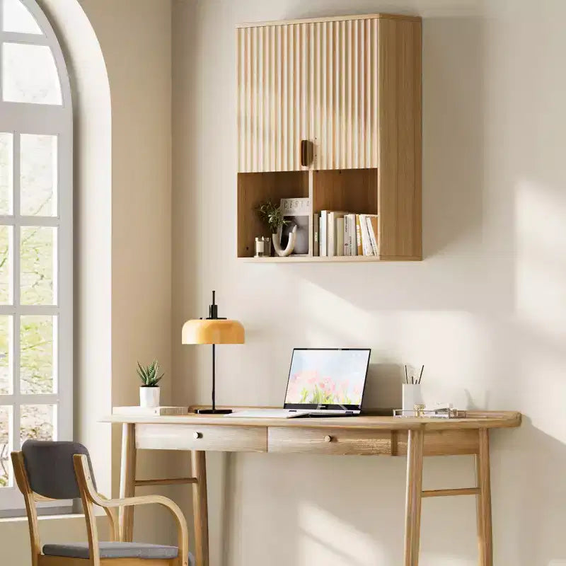 Mobiletto da parete moderno per bagno, armadietto dei medicinali in legno scanalato con ripiani regolabili, salvaspazio sopra il WC, pensile contenitore galleggiante