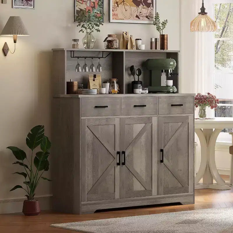 Credenza da fattoria con supporto per microonde, mobiletto portaoggetti con ante scorrevoli e cassetti, mobile bar in legno per cucina