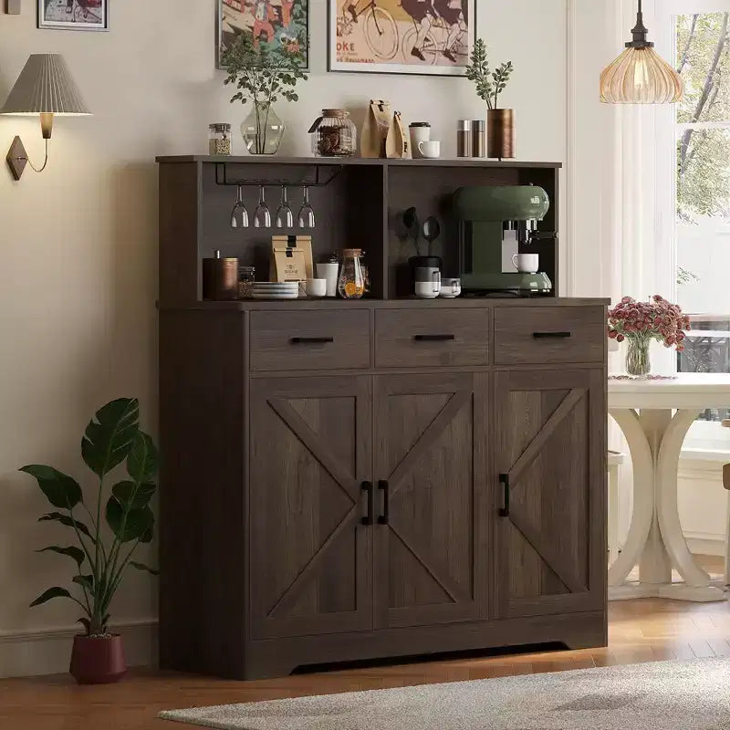 Credenza da fattoria con supporto per microonde, mobiletto portaoggetti con ante scorrevoli e cassetti, mobile bar in legno per cucina