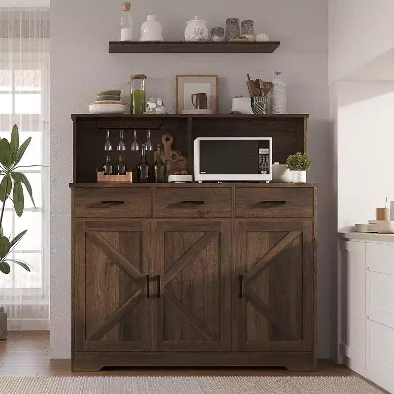 Credenza da fattoria con supporto per microonde, mobiletto portaoggetti con ante scorrevoli e cassetti, mobile bar in legno per cucina